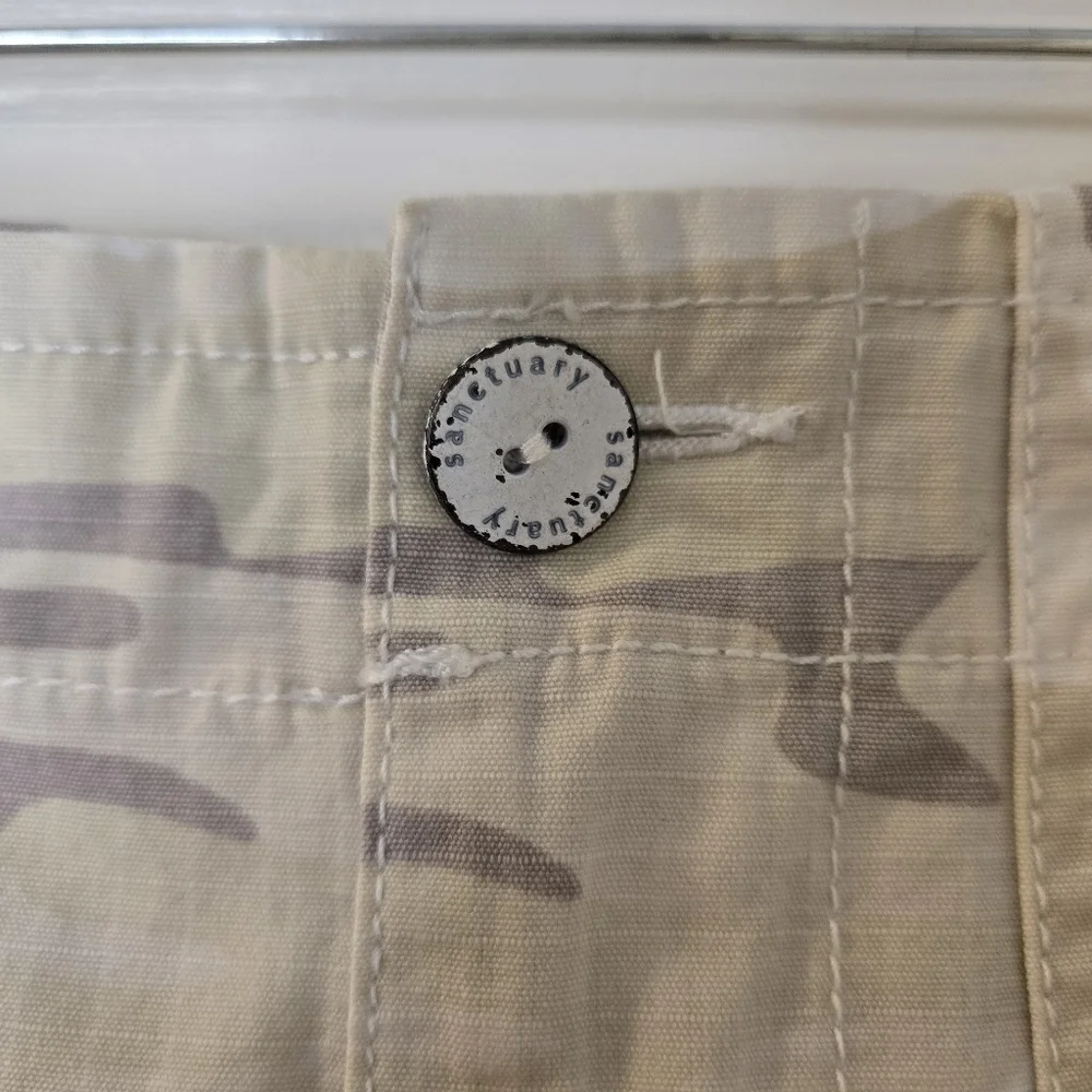 SANCTUARY White and Gray Camouflage Mini Skirt 100% Cotton Size 27